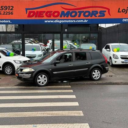 RENAULT MEGANE 2.0 DYNAMIQUE GRAND TOUR 16V GASOLINA 4P AUTOMÁTICO